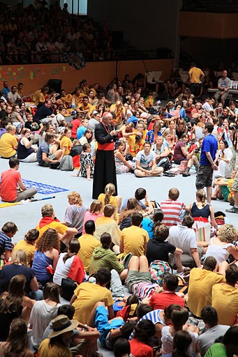 Fragen an den Wiener Weihbischof Schönborn